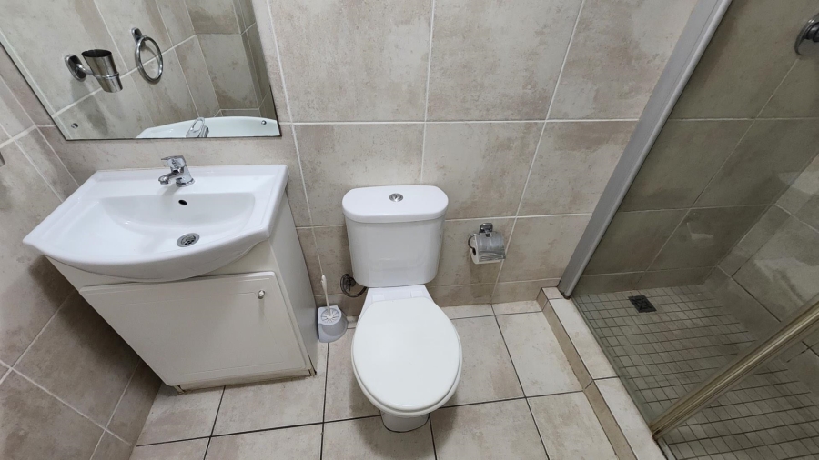 To Let 1 Bedroom Property for Rent in Salt River Western Cape